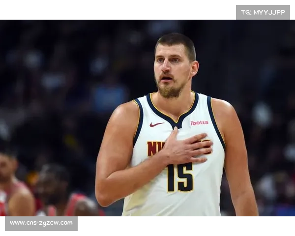 掘金约基奇高位策应体系，非常规控卫却主导球队进攻发起点